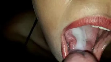 Chupada verte avec grande perte de sperme dans sushi boquita video porn