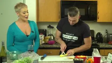 Ep 4 cuisiner pour des stars du porno video porno